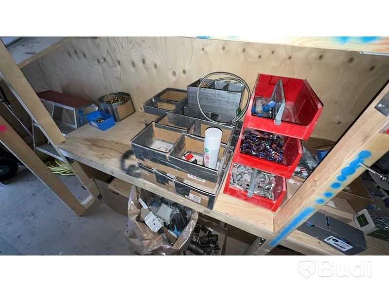 20 fots container med innehåll