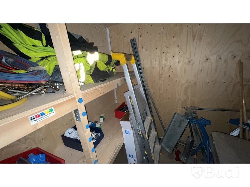 20 fots container med innehåll
