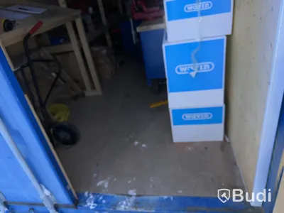 20 fots container med innehåll