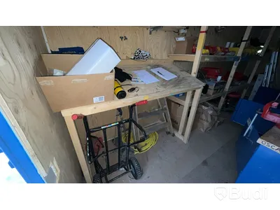 20 fots container med innehåll