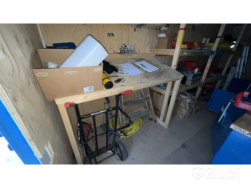 20 fots container med innehåll