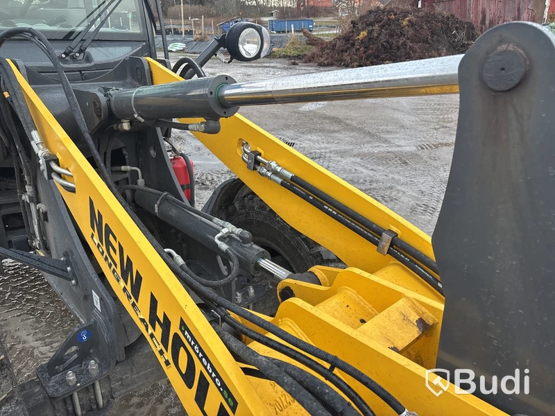 Lastmaskin New Holland W80C LR | 481h | 2023 | gaffelställ & planeringsskopa