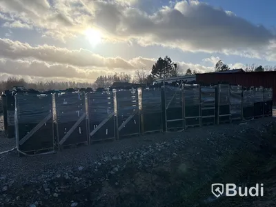 Parti plastbackar för växter - ca 800 st