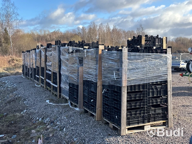 Parti plastbackar för växter - ca 800 st