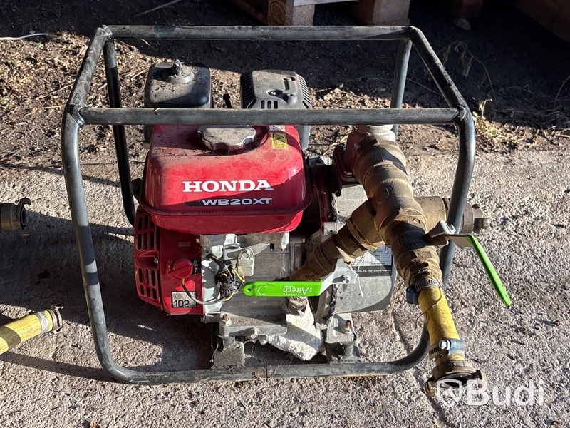 2 st vattenpumpar Honda