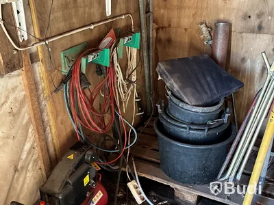 Redskap, kompressor, vattenpumpar, dammsugare m.m