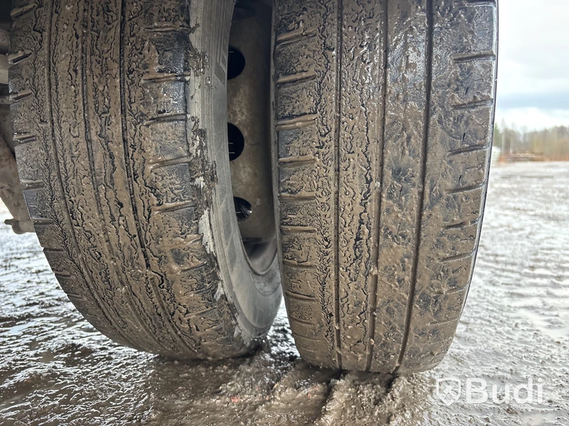 Ford Transit T350 2.4 TDCi | 18455 mil | Manuell | 115 hk | 2007 - Reparationsobjekt