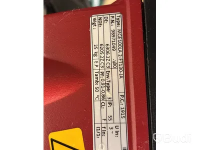 2 st bevattningspumpar Grundfos med 4 st vattentankar