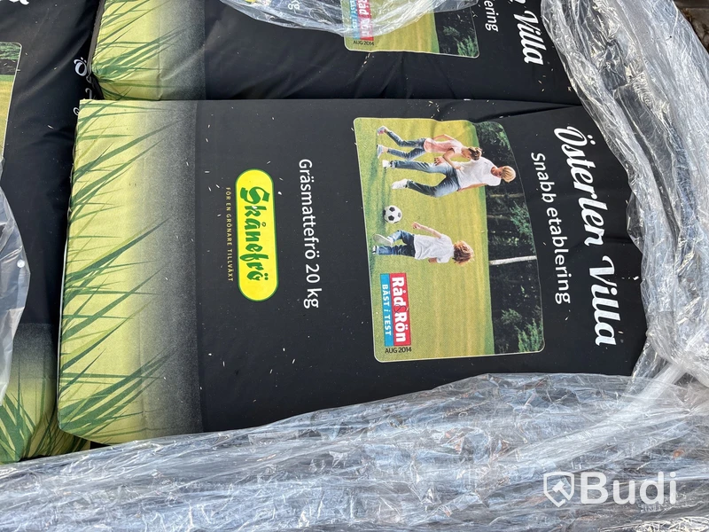 12 st säckar gräsfrö Skånefrö Österlen Villa 20 kg