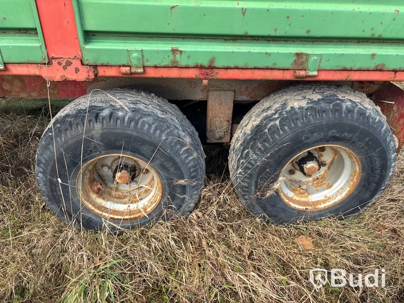 Traktorvagn Mörevagnen T-042/E | 2001 - Reparationsobjekt