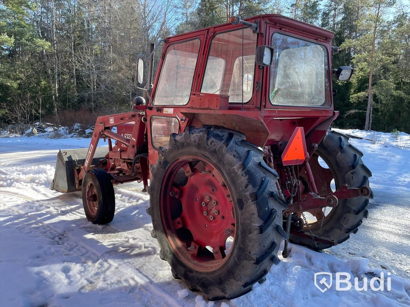 Traktor Volvo BM 430 T med lastarm skopa och gafflar