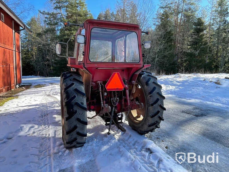 Traktor Volvo BM 430 T med lastarm skopa och gafflar