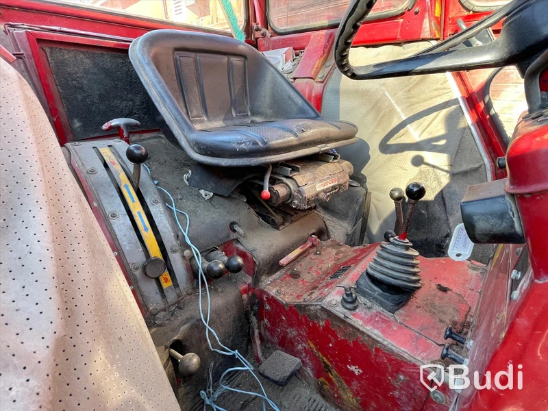 Traktor Volvo BM 430 T med lastarm skopa och gafflar