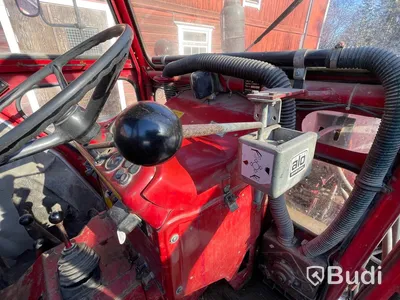 Traktor Volvo BM 430 T med lastarm skopa och gafflar