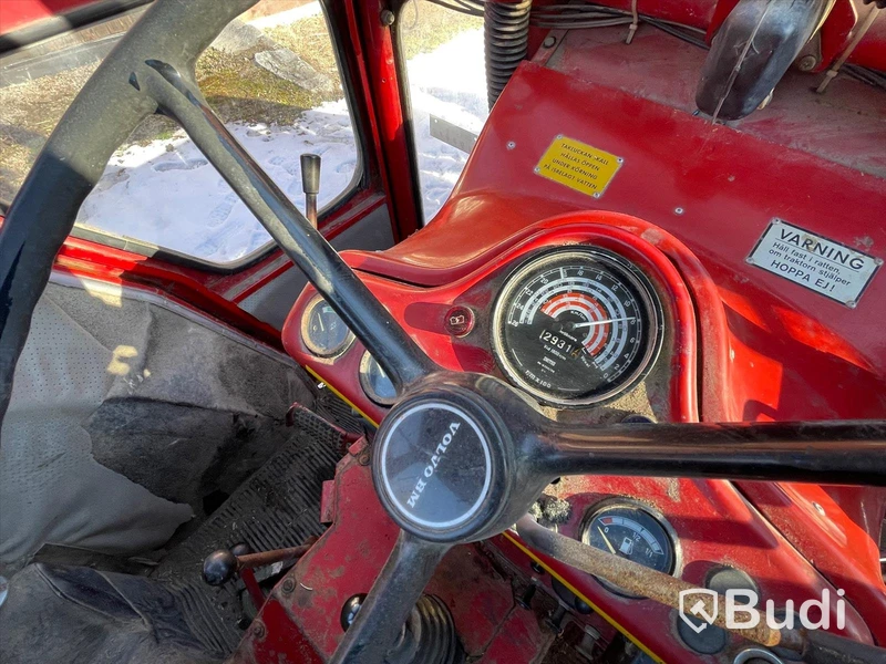 Traktor Volvo BM 430 T med lastarm skopa och gafflar