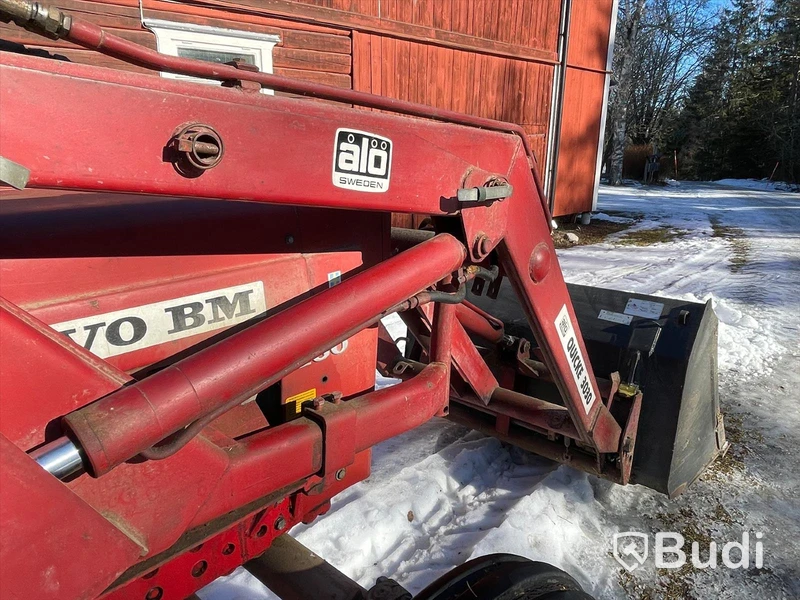 Traktor Volvo BM 430 T med lastarm skopa och gafflar
