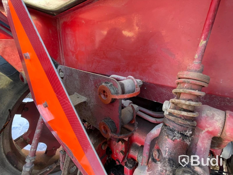 Traktor Volvo BM 430 T med lastarm skopa och gafflar