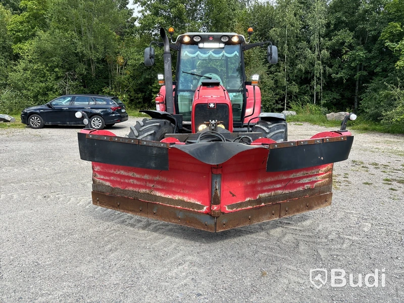 Massey Ferguson 6470-4 med vikplog & spridare, -2004