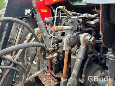 Massey Ferguson 6470-4 med vikplog & spridare, -2004