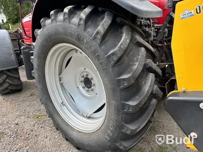 Massey Ferguson 6470-4 med vikplog & spridare, -2004