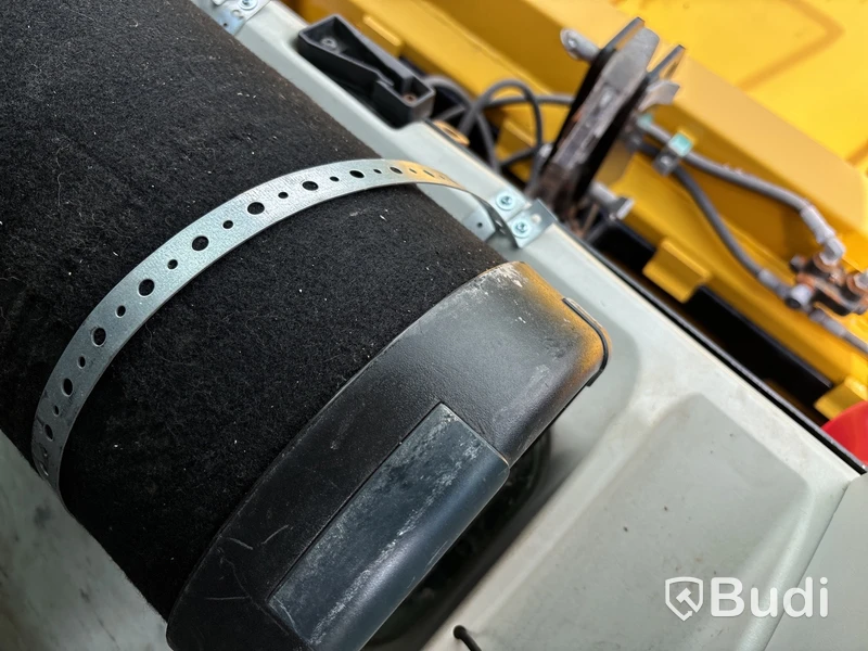Massey Ferguson 6470-4 med vikplog & spridare, -2004