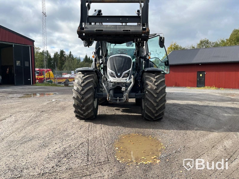 Traktor med lastare, Valtra N174, -2021