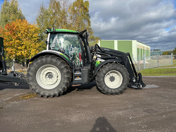 Traktor med lastare, Valtra N174, -2021  