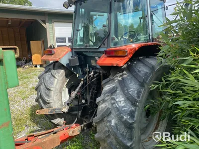 Traktor Massey Fergusson 4245 4WD - power shuttle 12/12 -2001