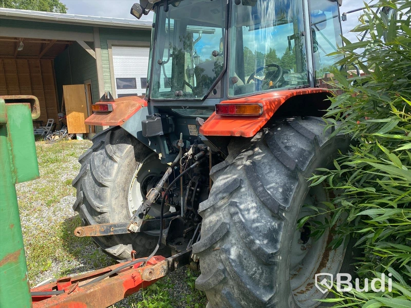 Traktor Massey Fergusson 4245 4WD - power shuttle 12/12 -2001
