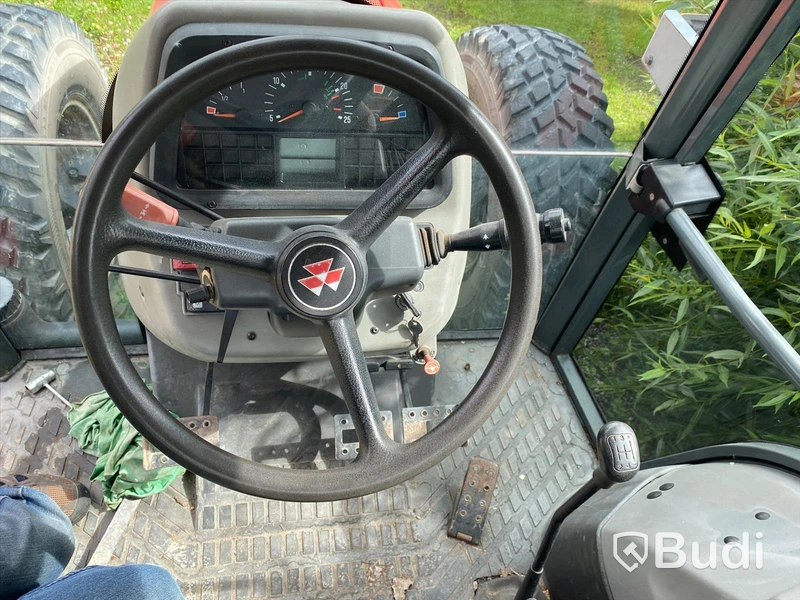 Traktor Massey Fergusson 4245 4WD - power shuttle 12/12 -2001