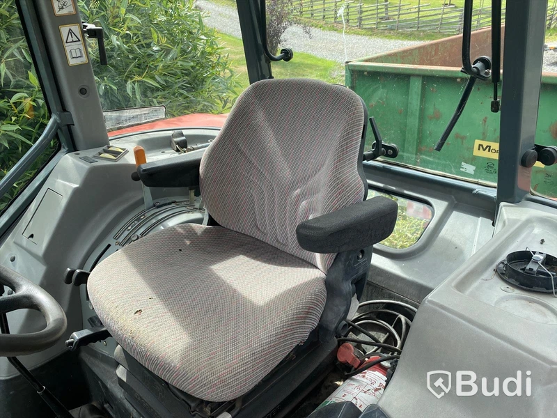 Traktor Massey Fergusson 4245 4WD - power shuttle 12/12 -2001