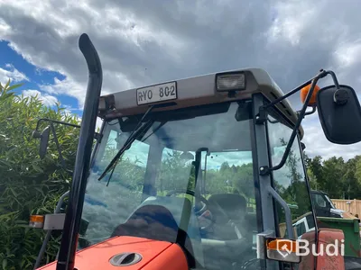Traktor Massey Fergusson 4245 4WD - power shuttle 12/12 -2001