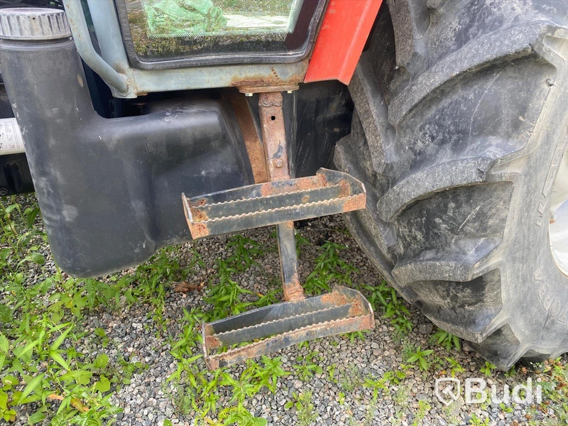 Traktor Massey Fergusson 4245 4WD - power shuttle 12/12 -2001
