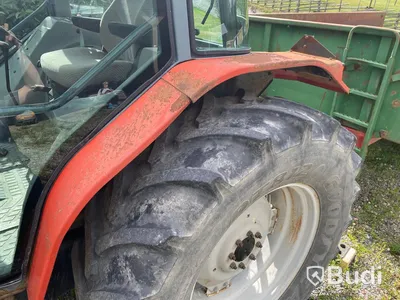 Traktor Massey Fergusson 4245 4WD - power shuttle 12/12 -2001