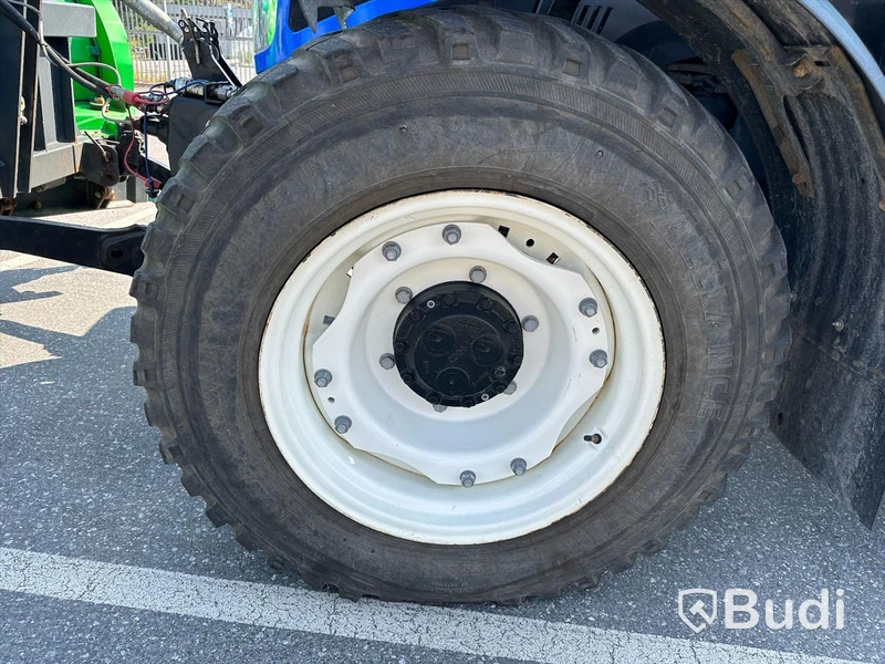 Traktor New Holland T5.85 | 2020