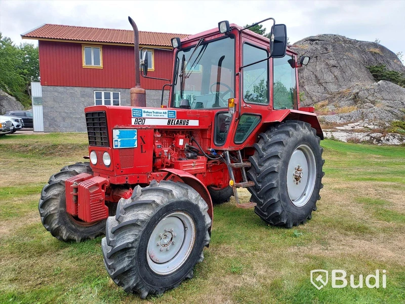Belarus MTZ 820 4wd traktor med redskap - 95