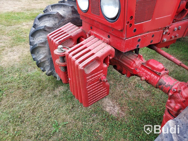 Belarus MTZ 820 4wd traktor med redskap - 95