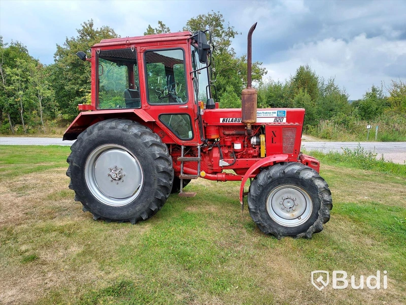 Belarus MTZ 820 4wd traktor med redskap - 95