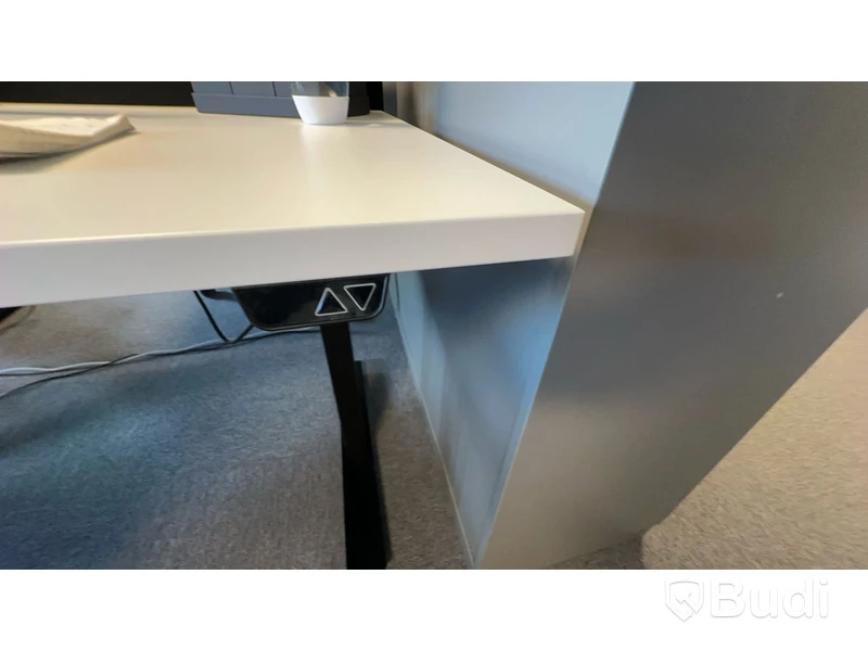 Höj-och sänkbart skrivbord ROLERGO (160x80) skrivbordsskärm och kontorsstol