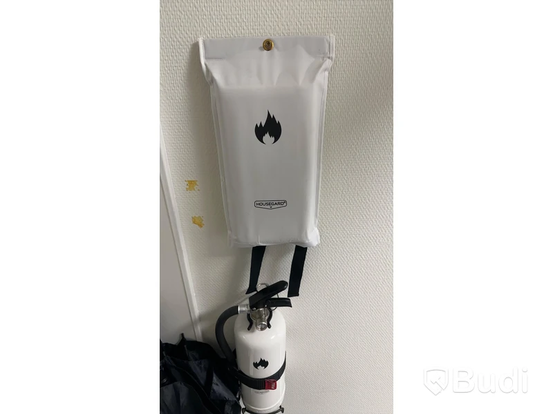 2 st Brandsläckare och brandfilt