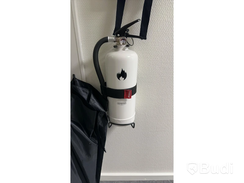 2 st Brandsläckare och brandfilt