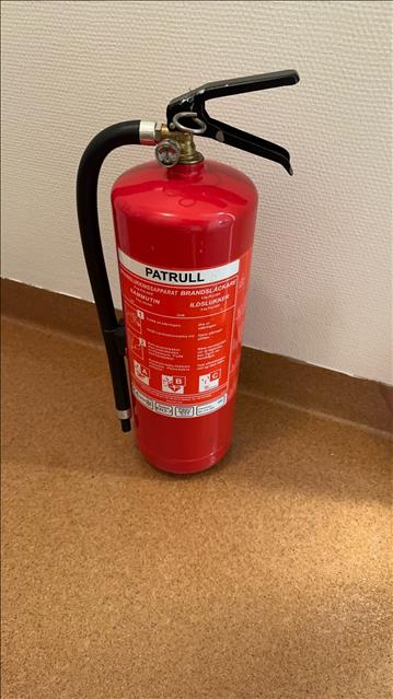 2 st Brandsläckare och brandfilt