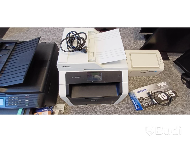 Skrivare och scanner - laser - Brother MFC-9930CDW