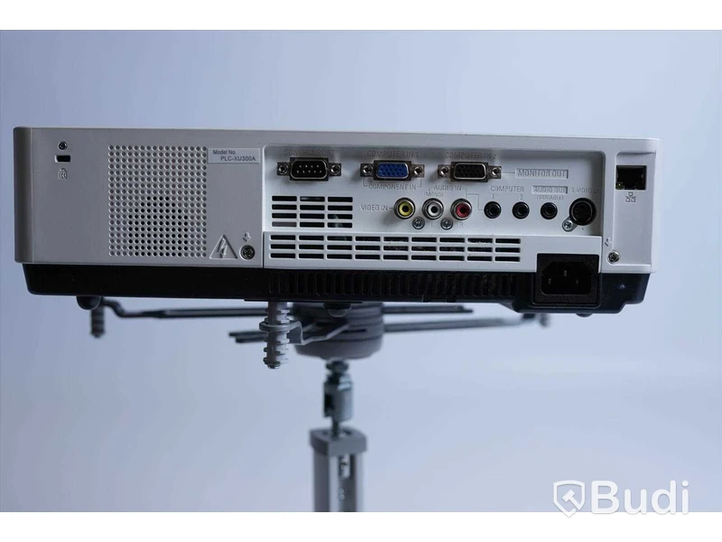 Projektor, Sanyo XGA projector, model: PLC-XU300A