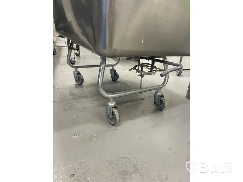Rostfri tvättbalja på hjul