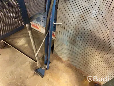 Verktygsvagnar inkl. Verktyg och maskiner.