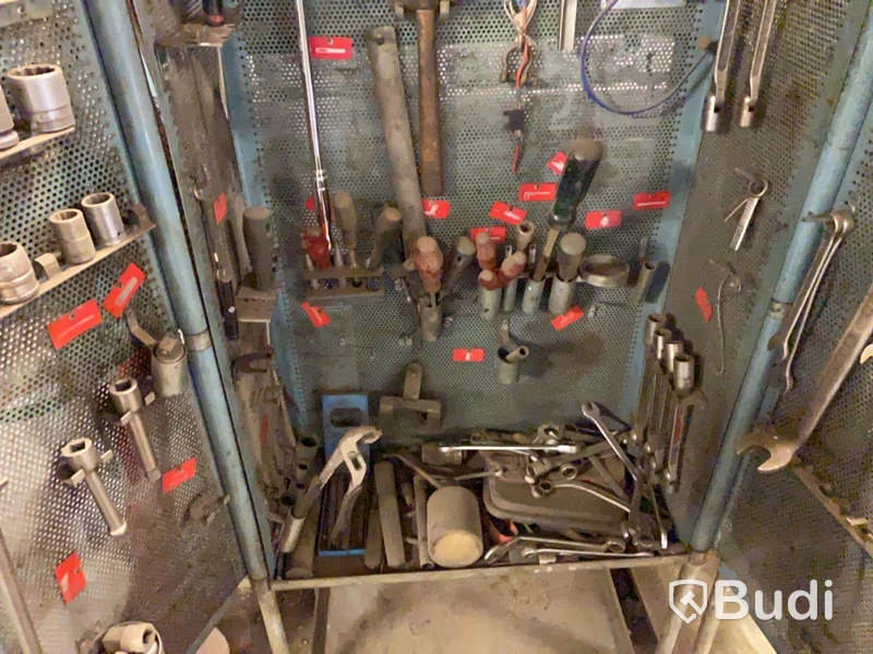 Verktygsvagnar inkl. Verktyg och maskiner.