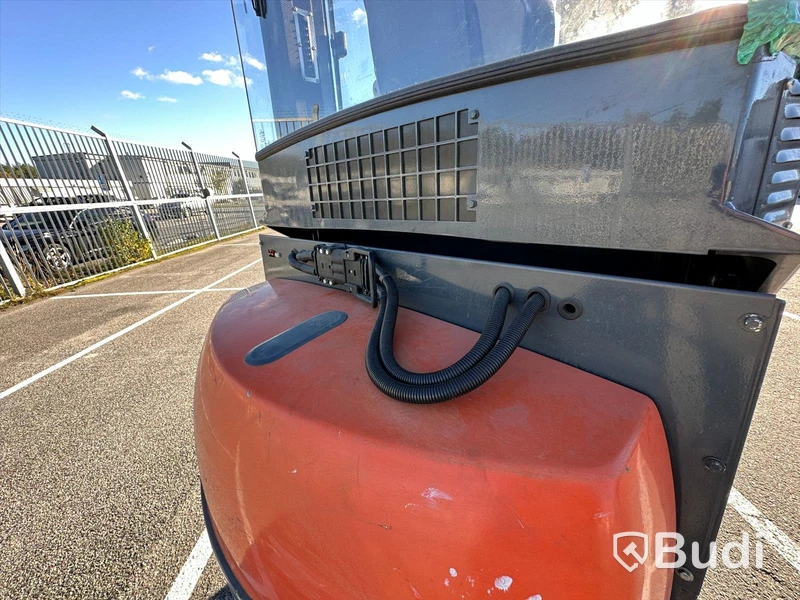 Motviktstruck Toyota 7FBMF-35 -2011