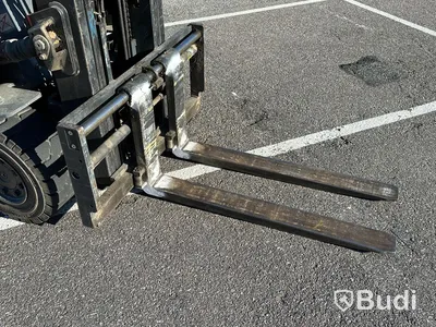 Motviktstruck Toyota 7FBMF-35 -2011