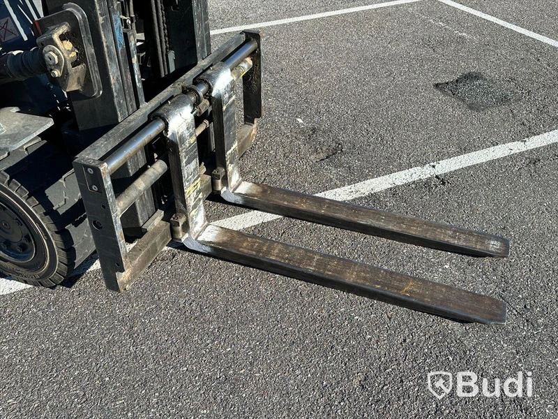 Motviktstruck Toyota 7FBMF-35 -2011